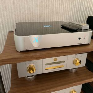 -נגן המדיה ושרת המוזיקה Wadia m330